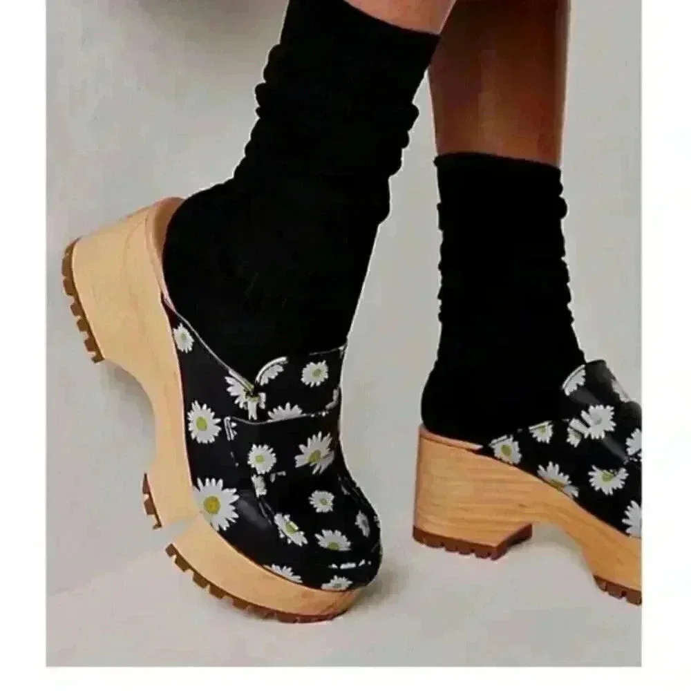 Free People Corbin Loafer Clogs Wooden Sole Daisy Print - Picture 1 of 1